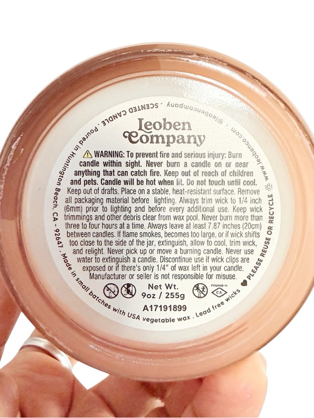 Leoben Company Guava Blossom Scented Candle - Pink - Picture 4 of 4